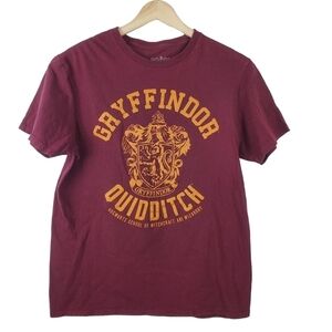 HARRY Potter Tshirt‎ Womens Medium Quidditch Graphic Tee Short sleeve Maroon